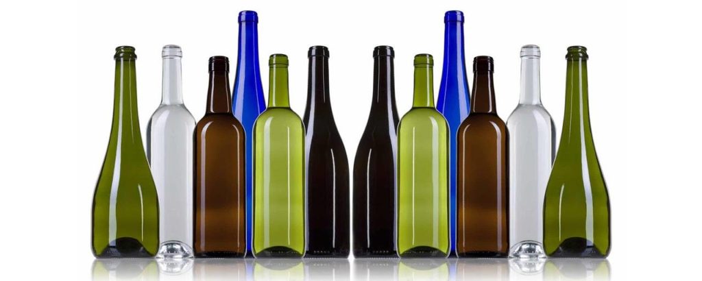 raccolta differenziata vetro foto di bottiglie di vetro